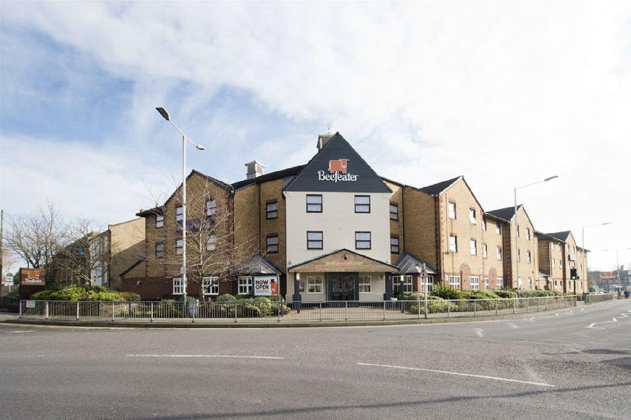 Premier Inn London ラムフォード エクステリア 写真