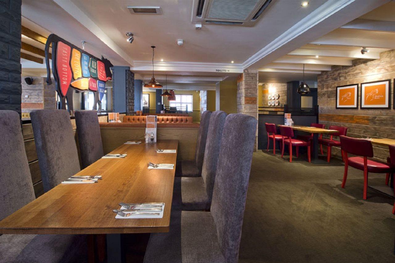 Premier Inn London ラムフォード エクステリア 写真